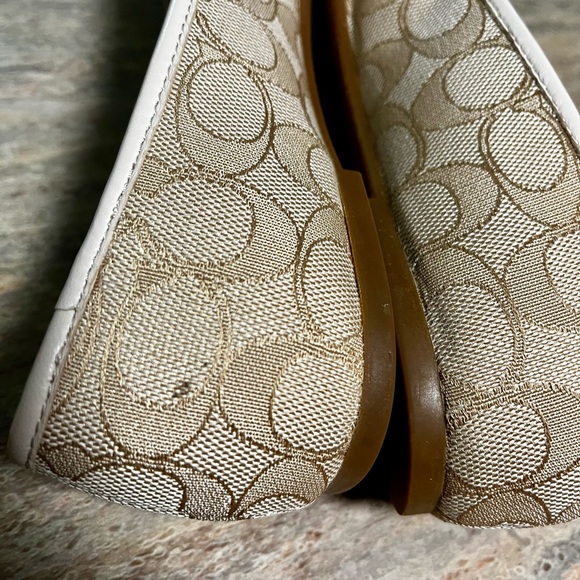 Coach monogram ballet flat shoes with charms and tassel - Picture 5 of 16